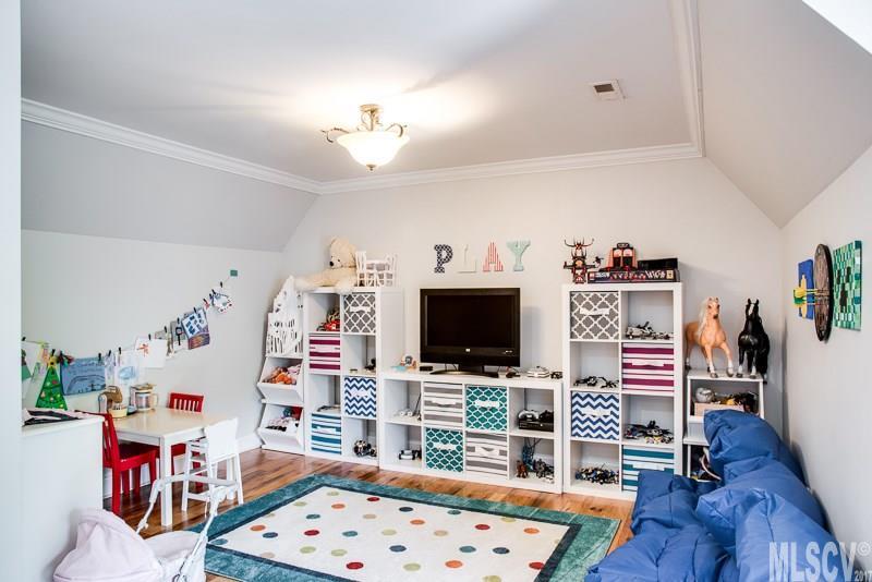 Moores Ferry - Residential