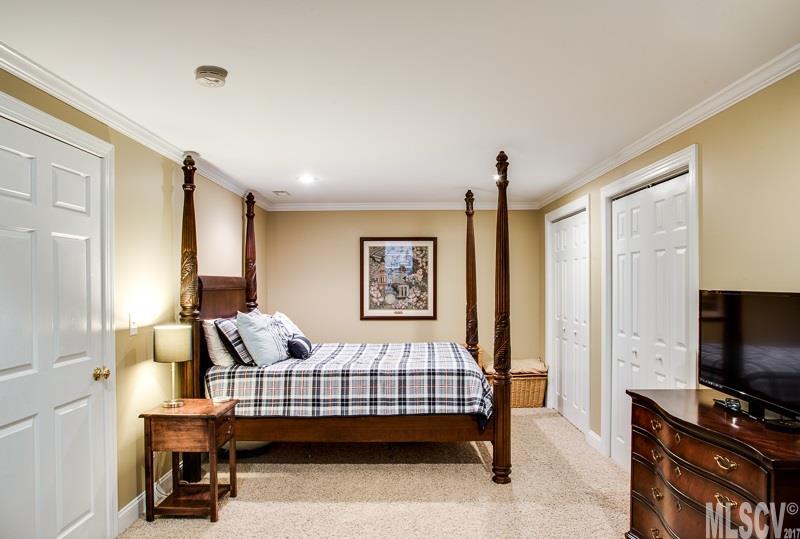 Moores Ferry - Residential