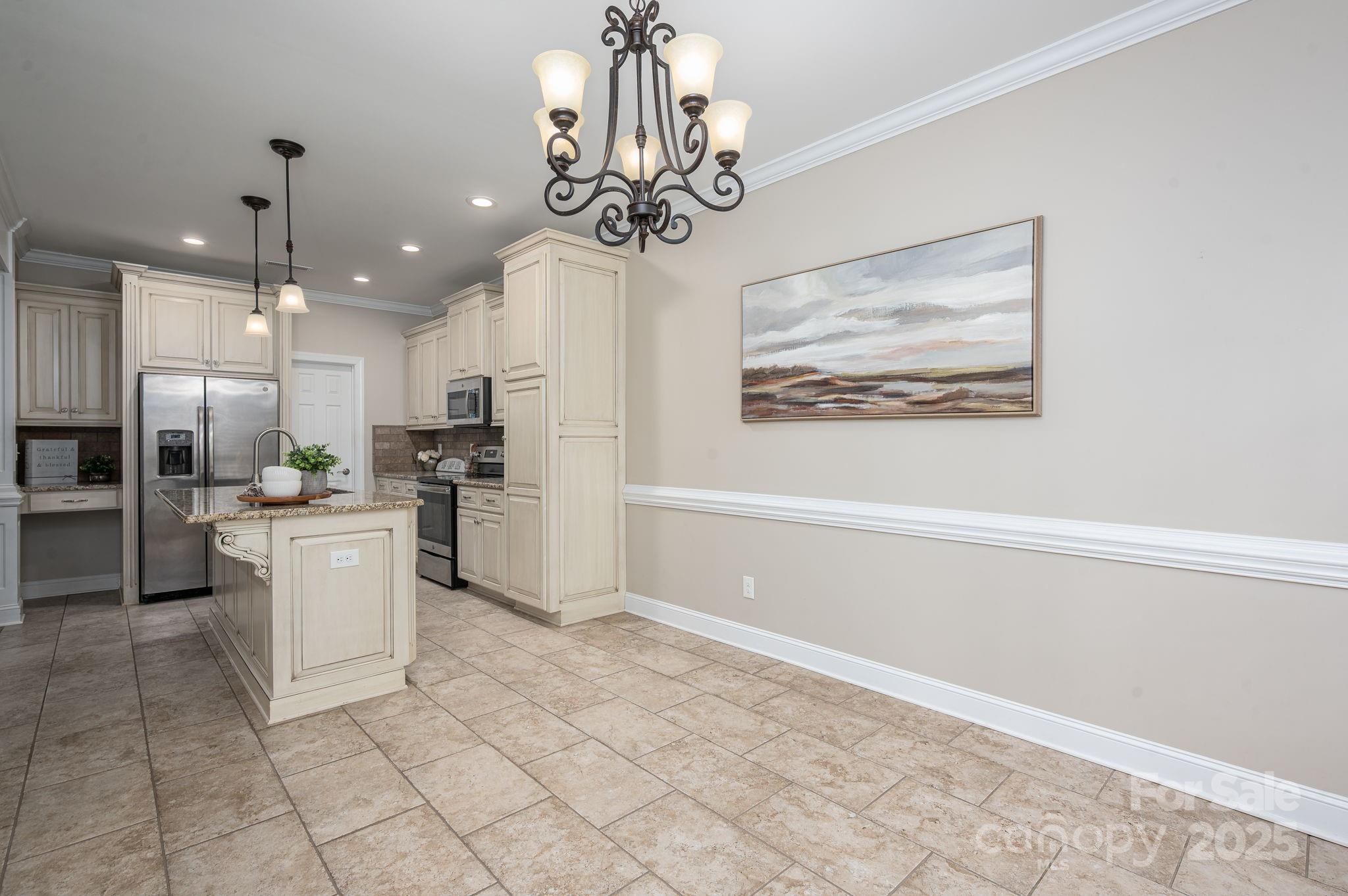 Eagles Gate - Residential