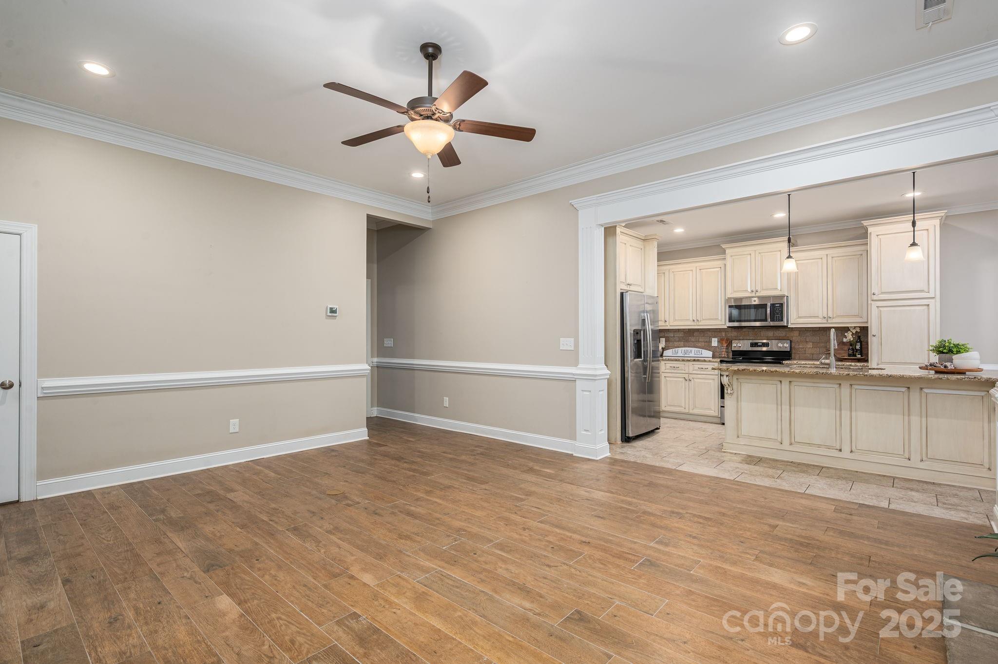 Eagles Gate - Residential