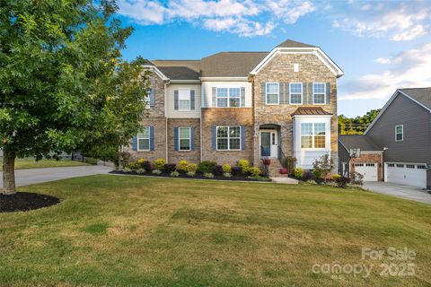 16001 Arabian Mews Lane Charlotte NC 28278
