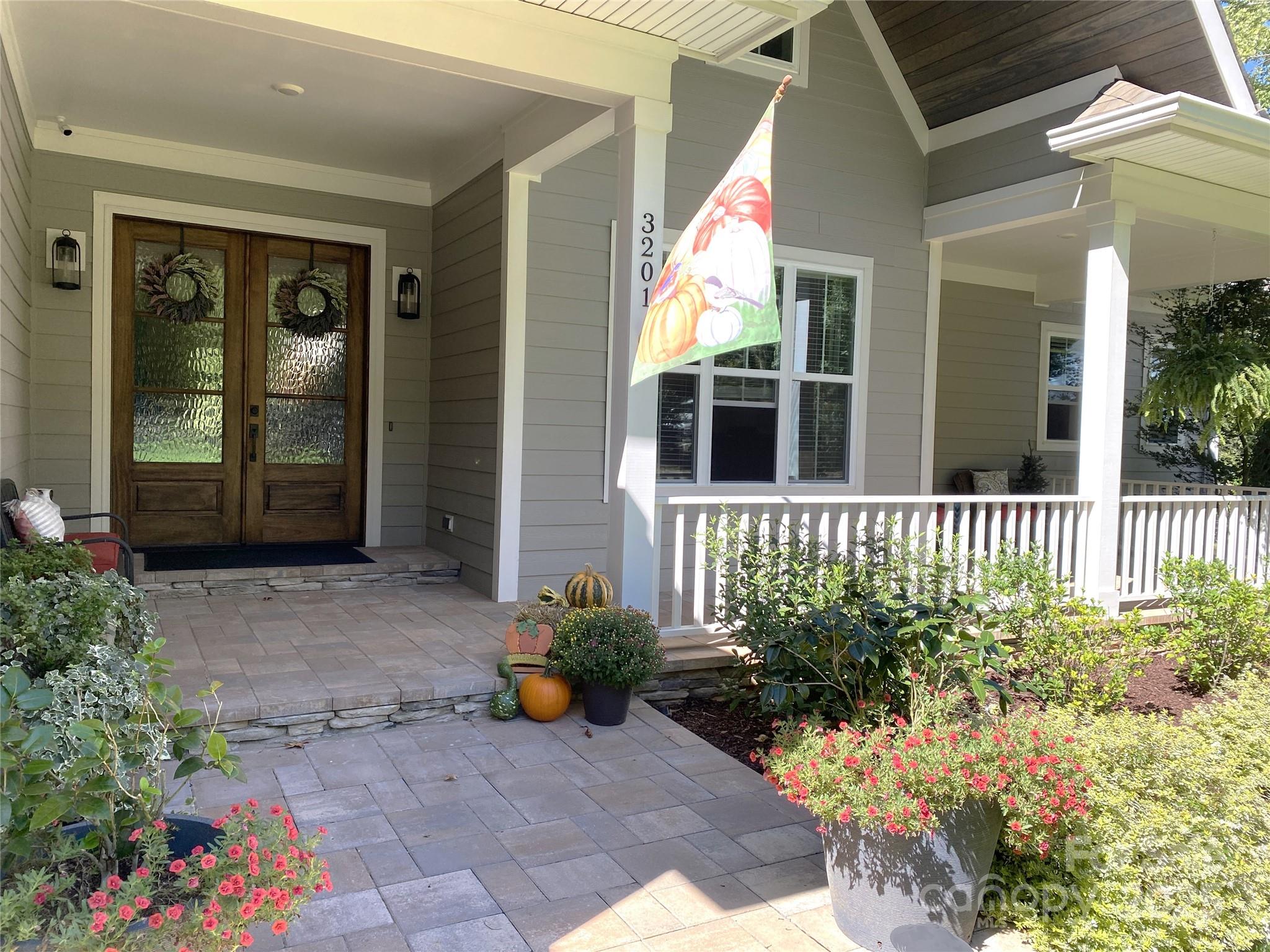 3201 Johnny Cake Lane