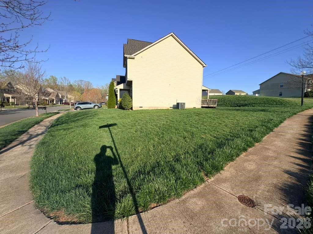 817 Wingthorn Rose Drive 34