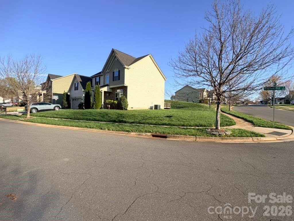 817 Wingthorn Rose Drive 34