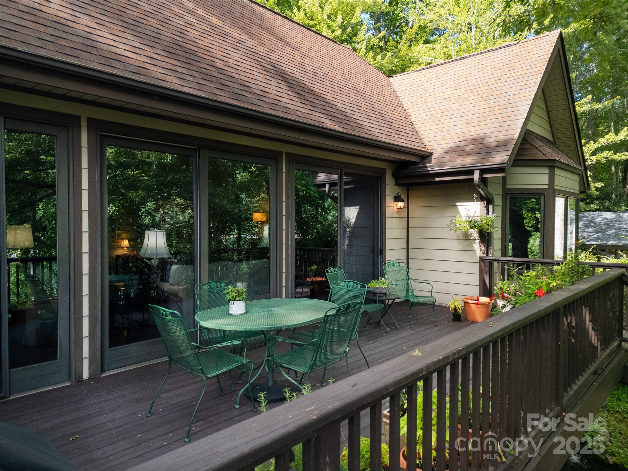 Connestee Falls - Residential