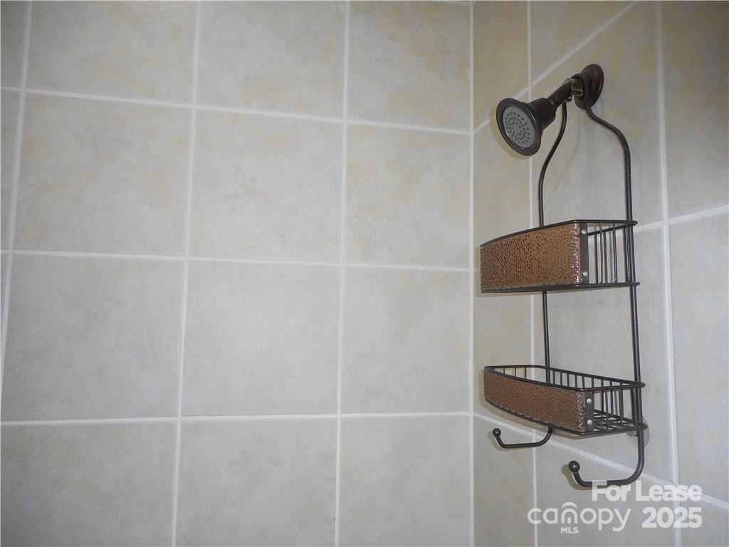 Myers Park - Residential Lease