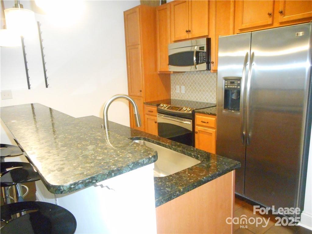 Myers Park - Residential Lease