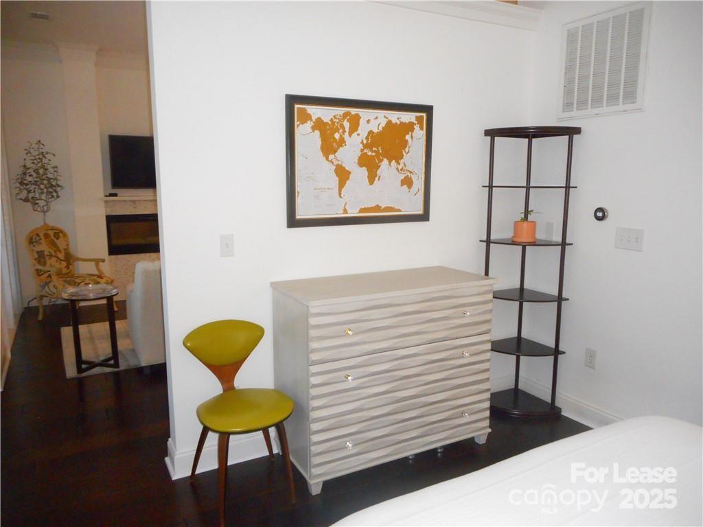 Myers Park - Residential Lease