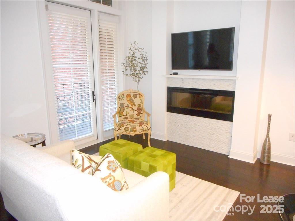 Myers Park - Residential Lease