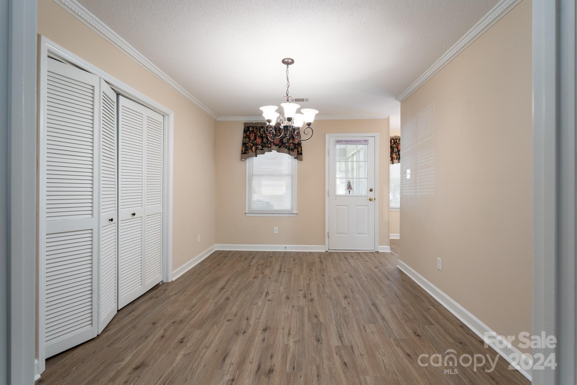 Tall Oaks - Residential