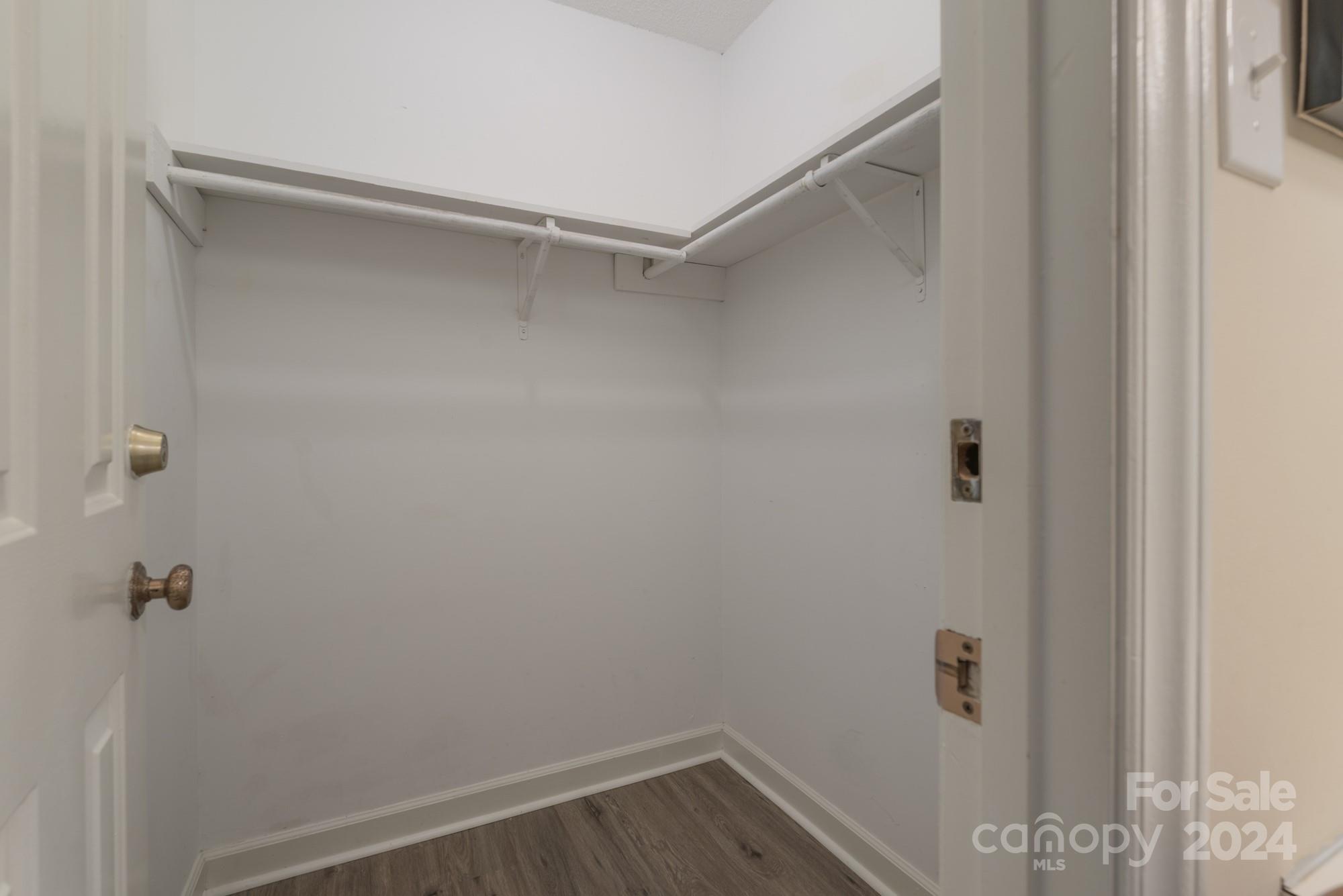 Tall Oaks - Residential