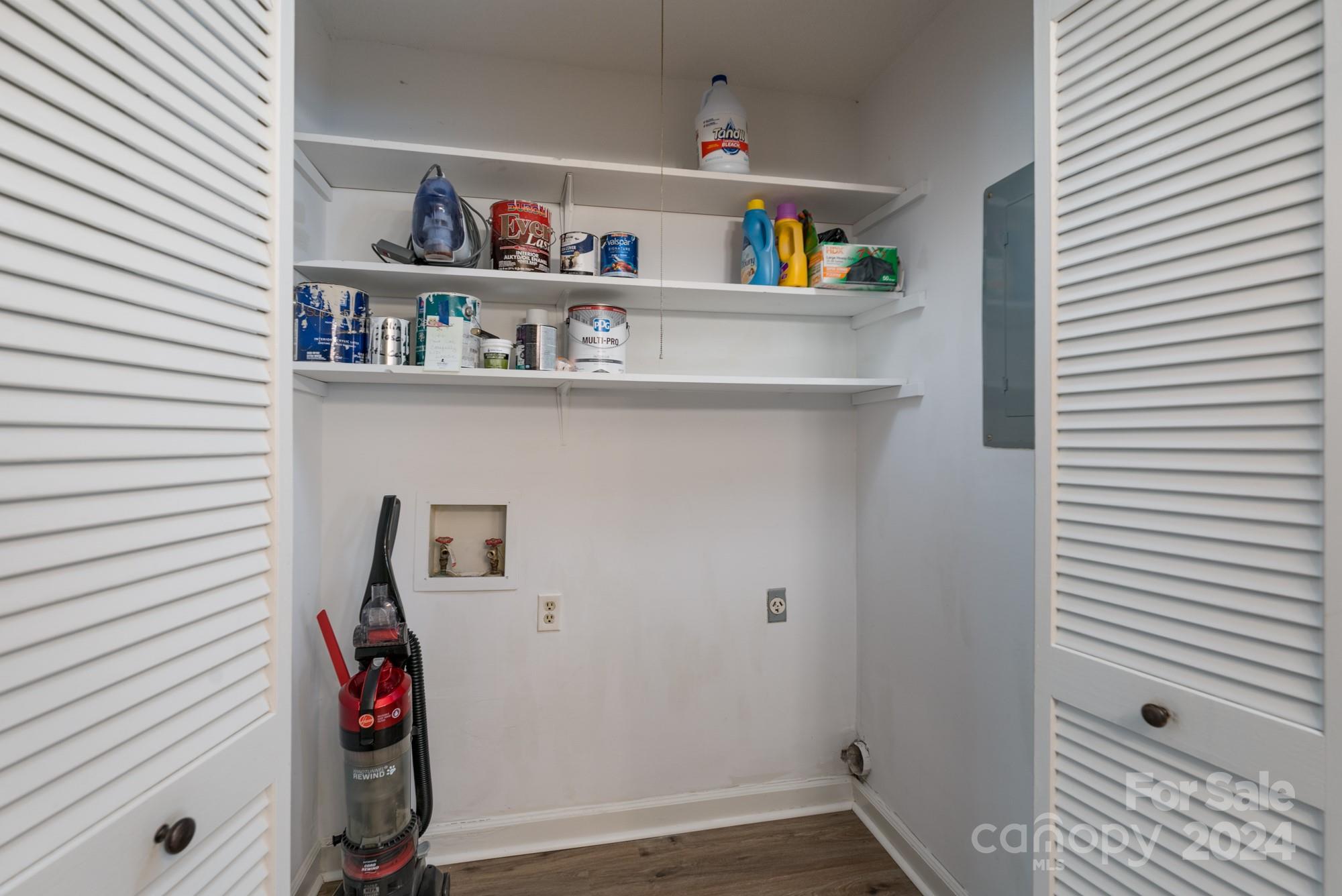 Tall Oaks - Residential