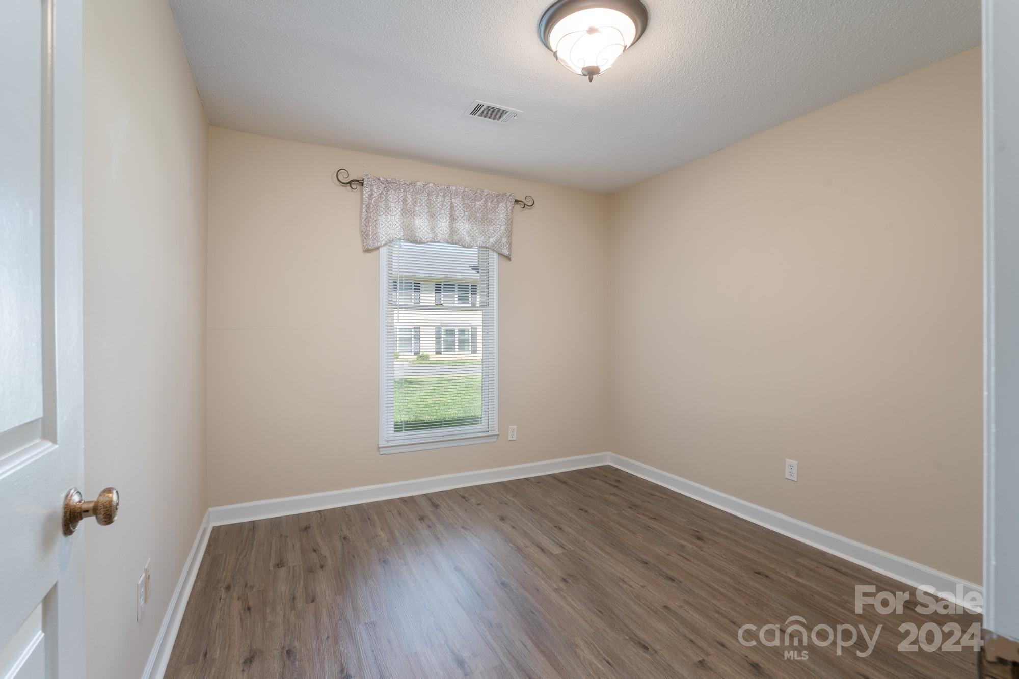 Tall Oaks - Residential