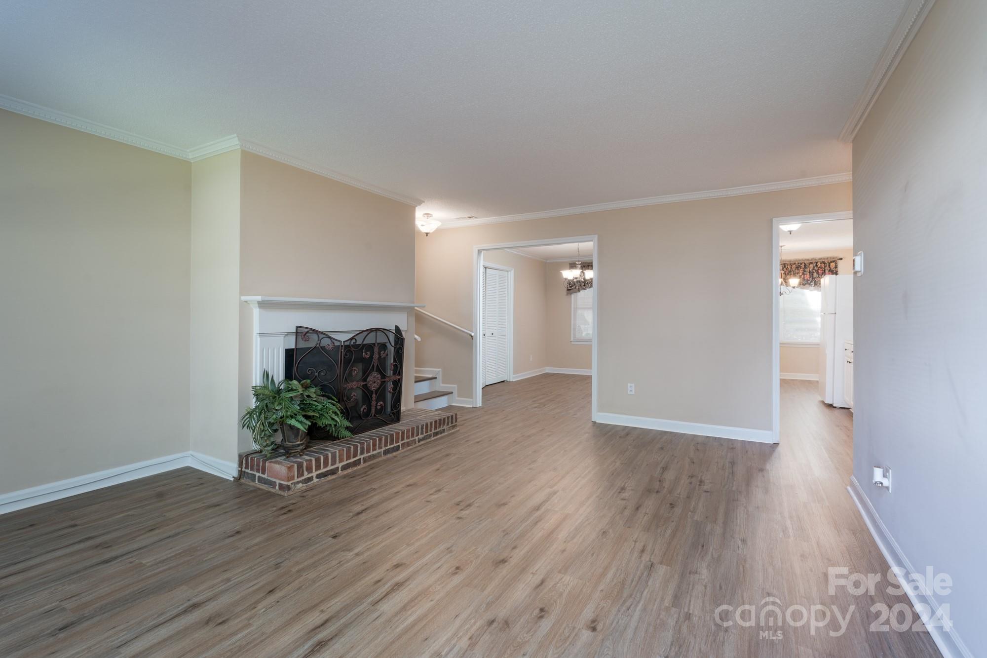 Tall Oaks - Residential