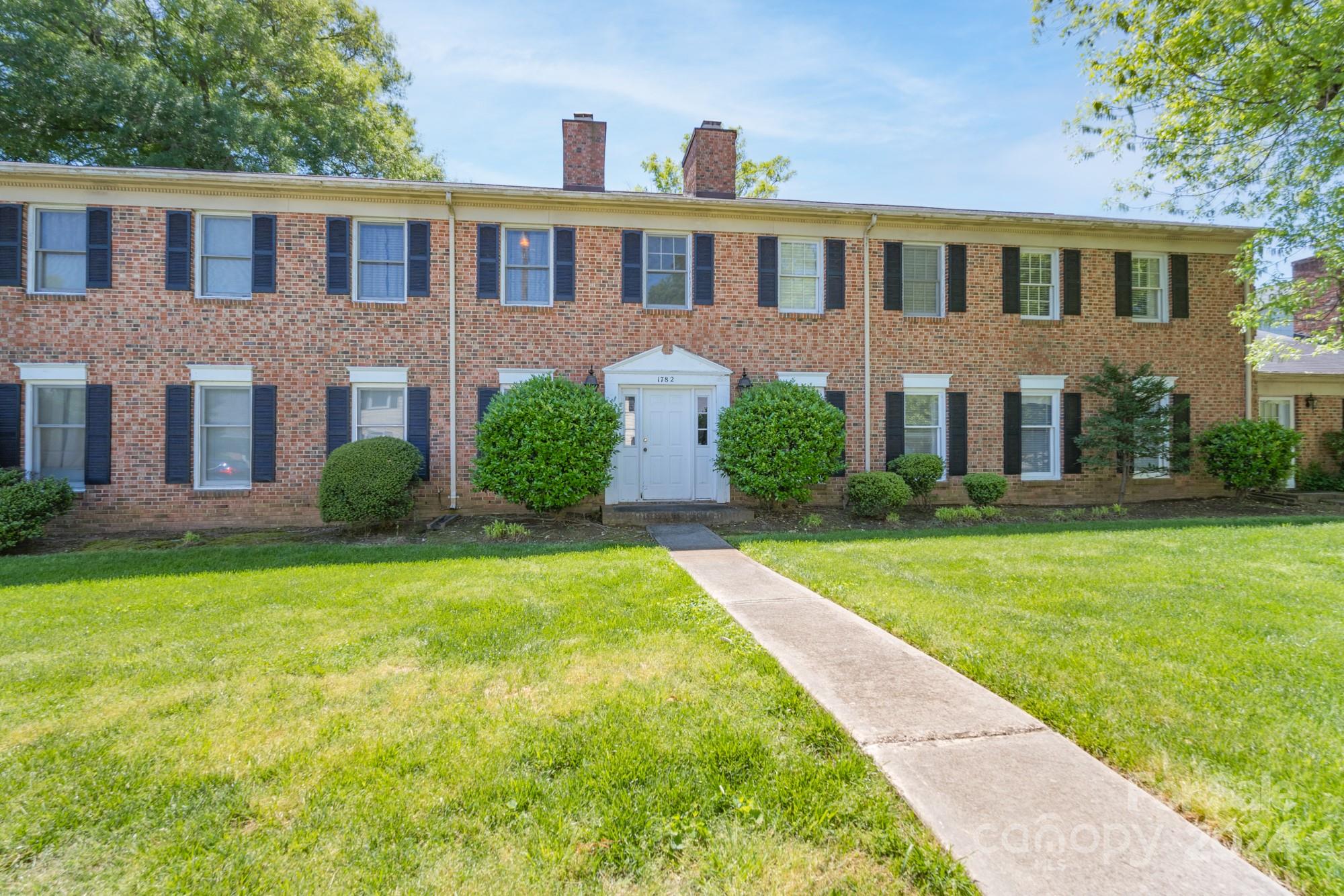 Tall Oaks - Residential