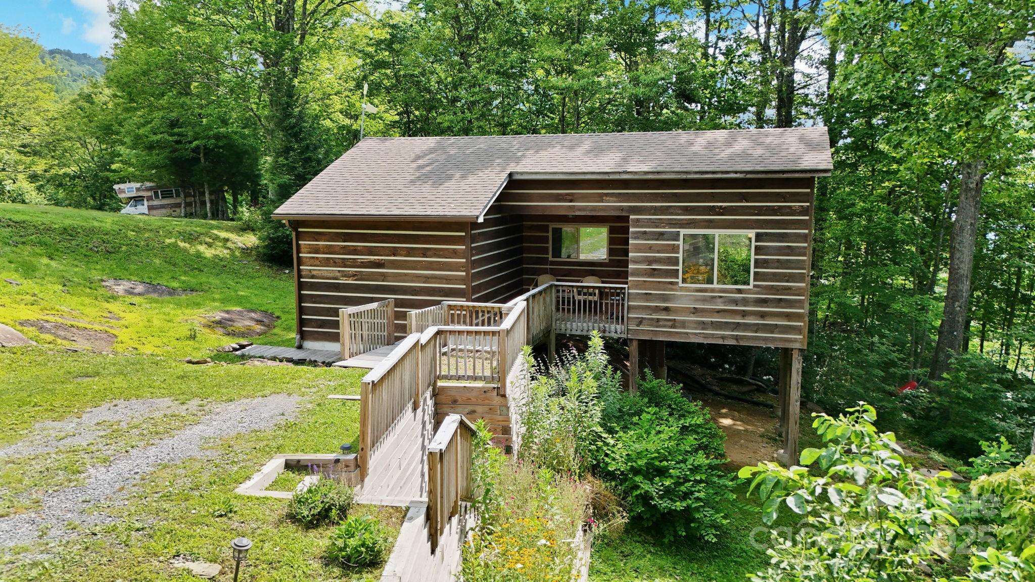 1395 Pilot Ridge Road