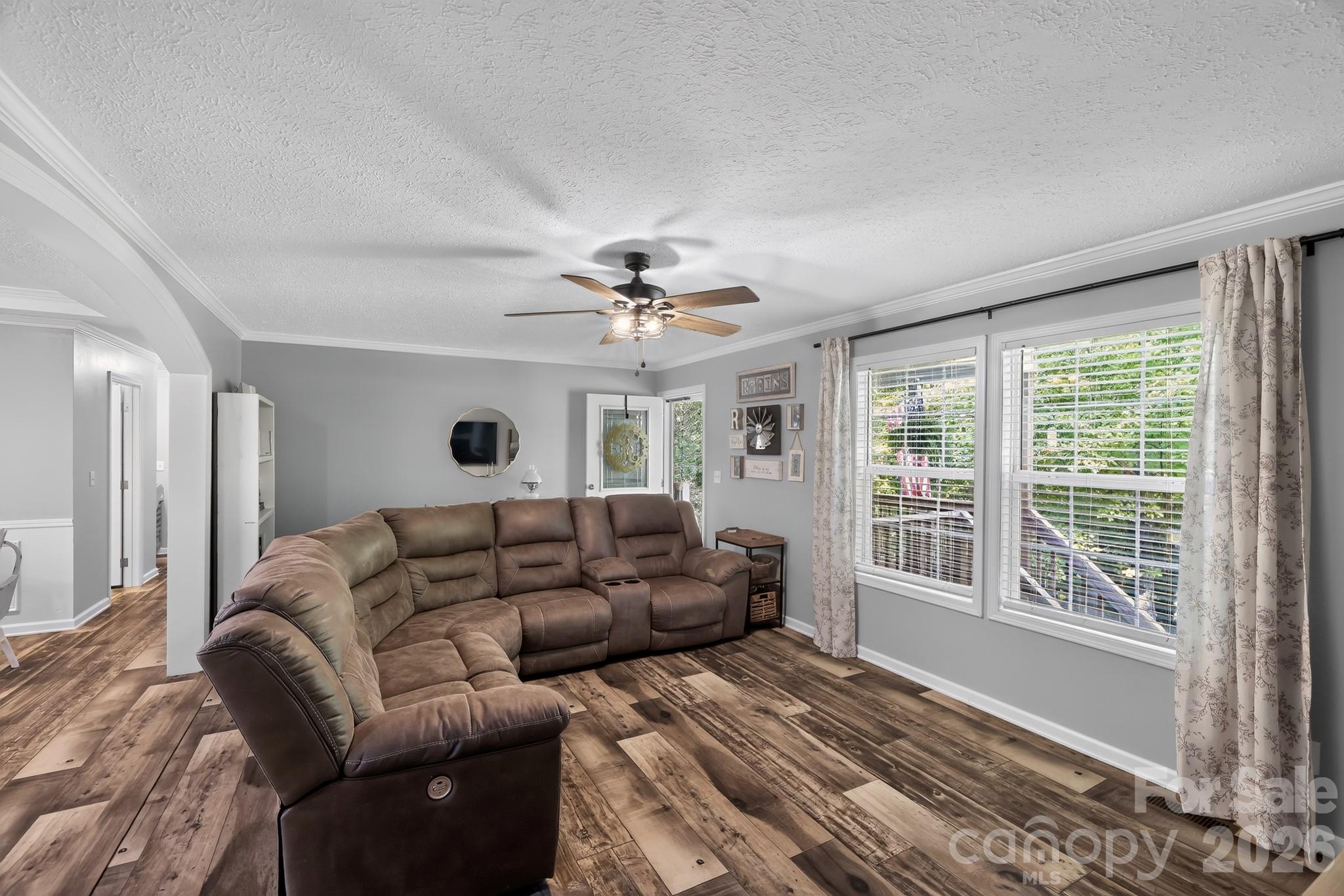 140 Fernwood Court