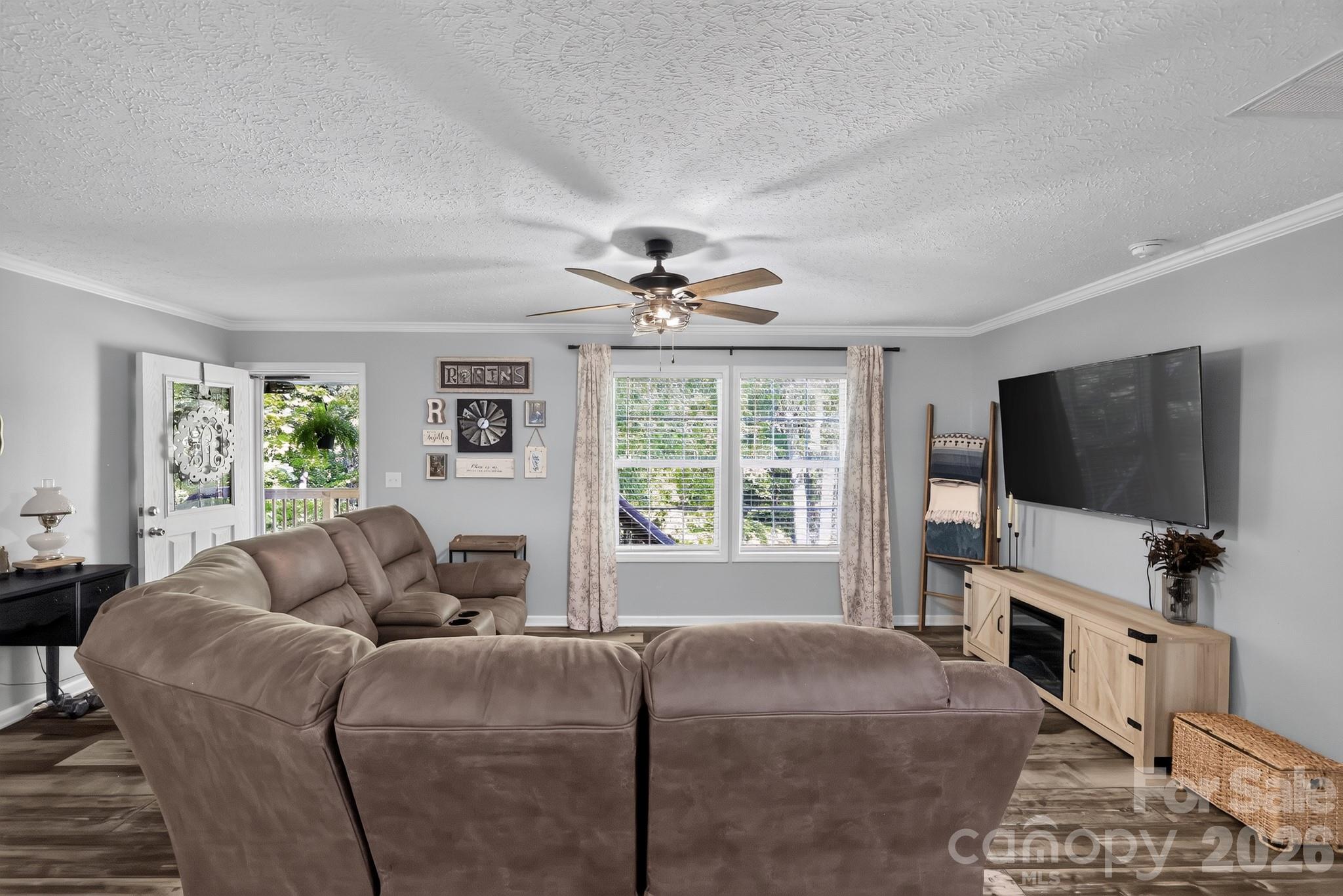 140 Fernwood Court
