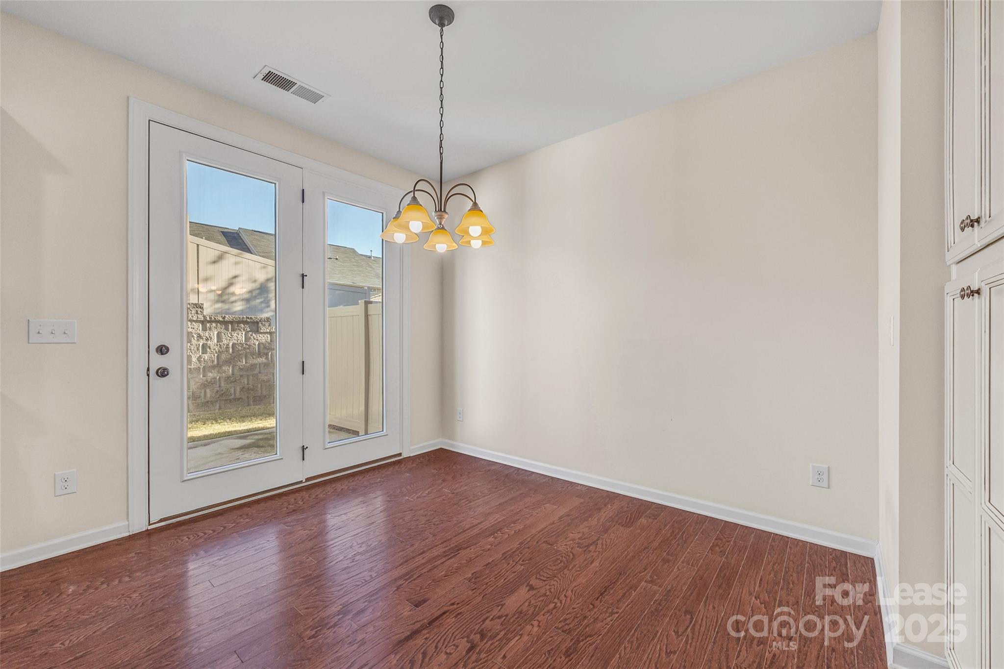 Ayrshire Townhomes - Residential Lease