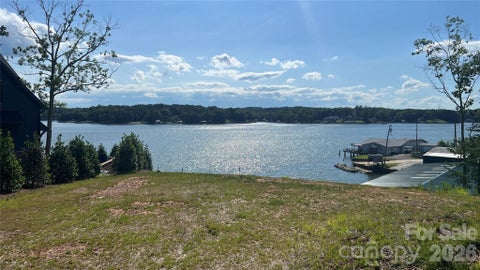 Photo of 13742 Petworth Court, Charlotte, NC 28278 (MLS # 4403091)