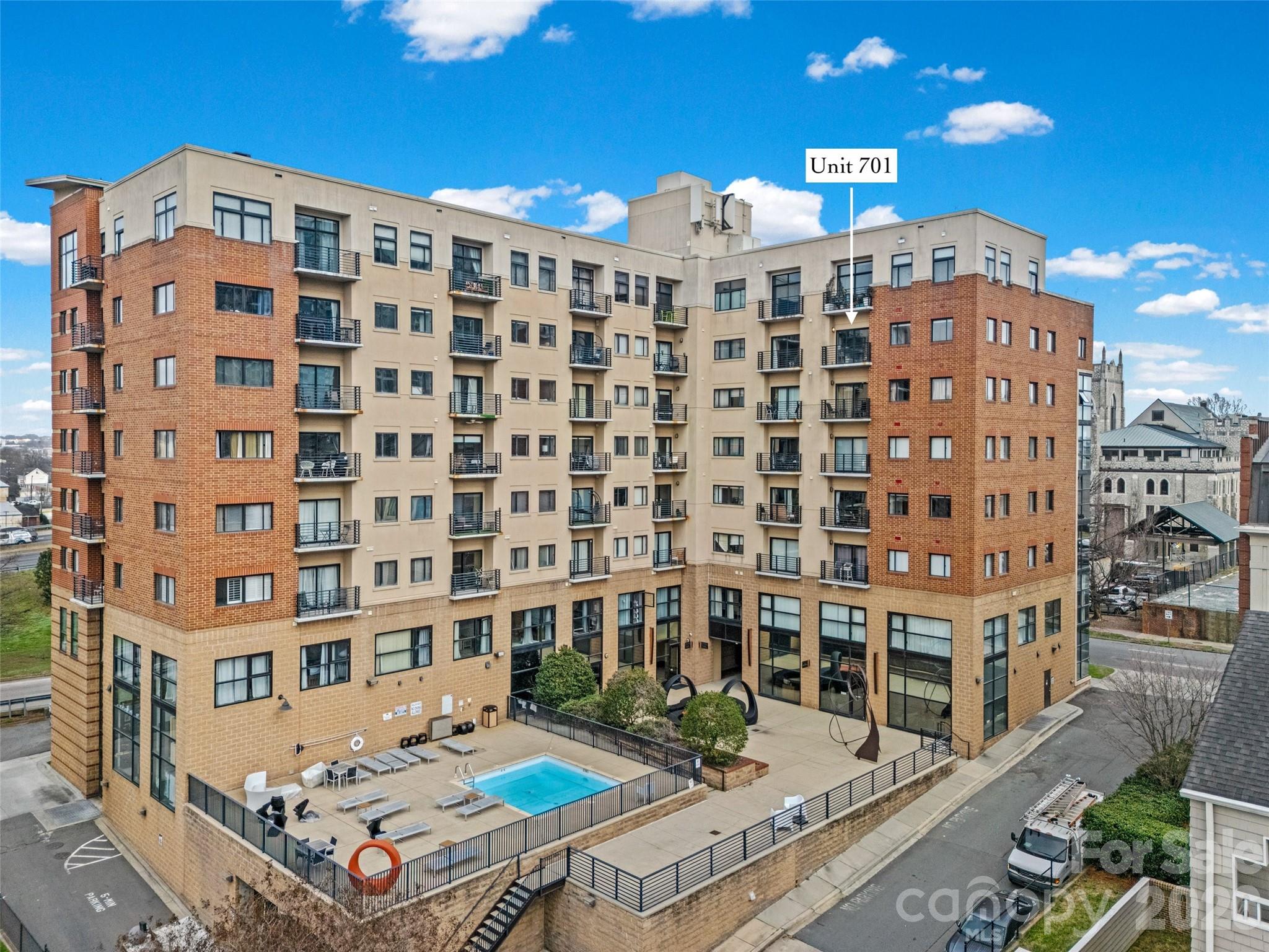 715 North Church Street - Residential