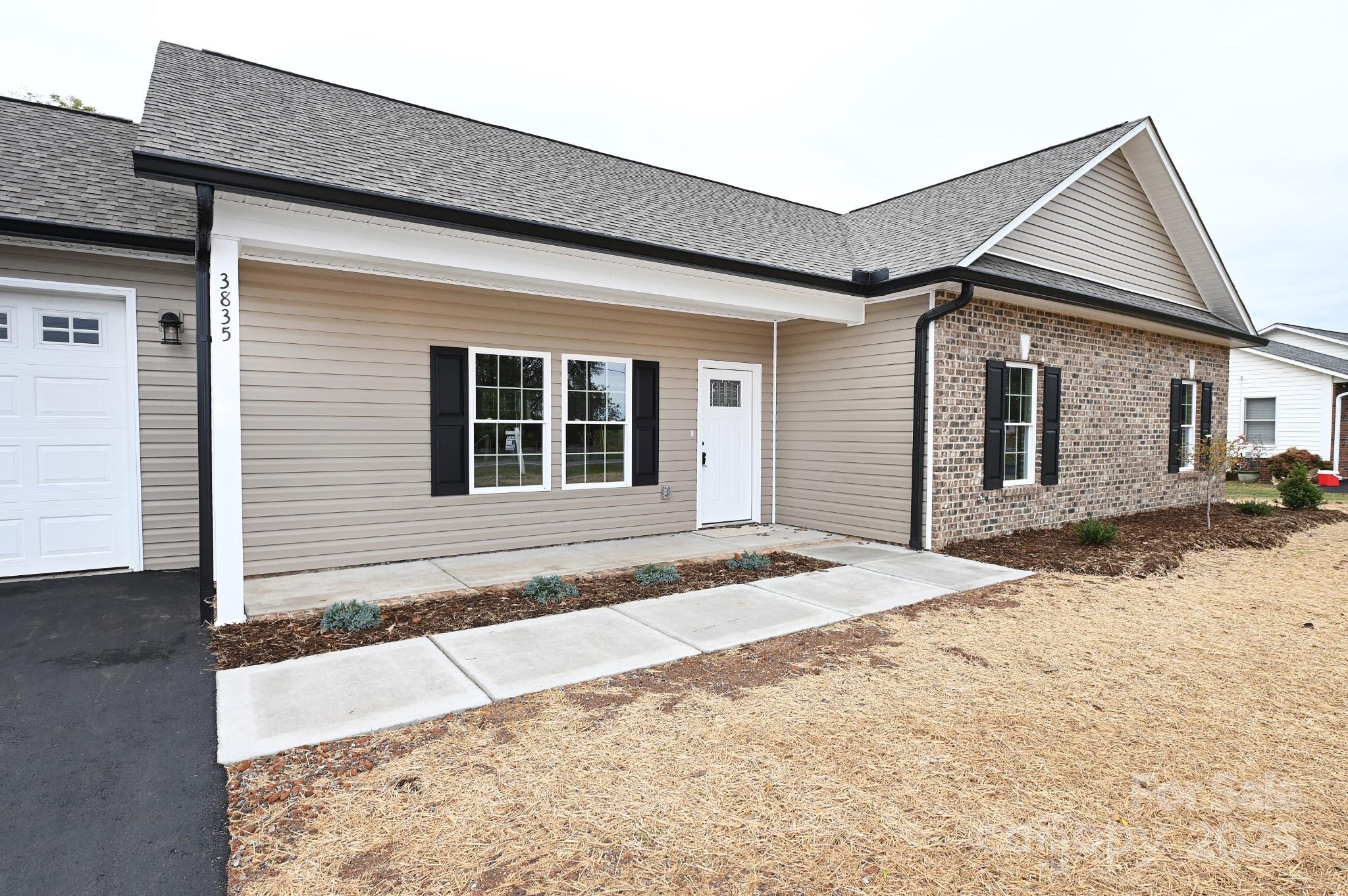 3835 Sulphur Springs Road NE