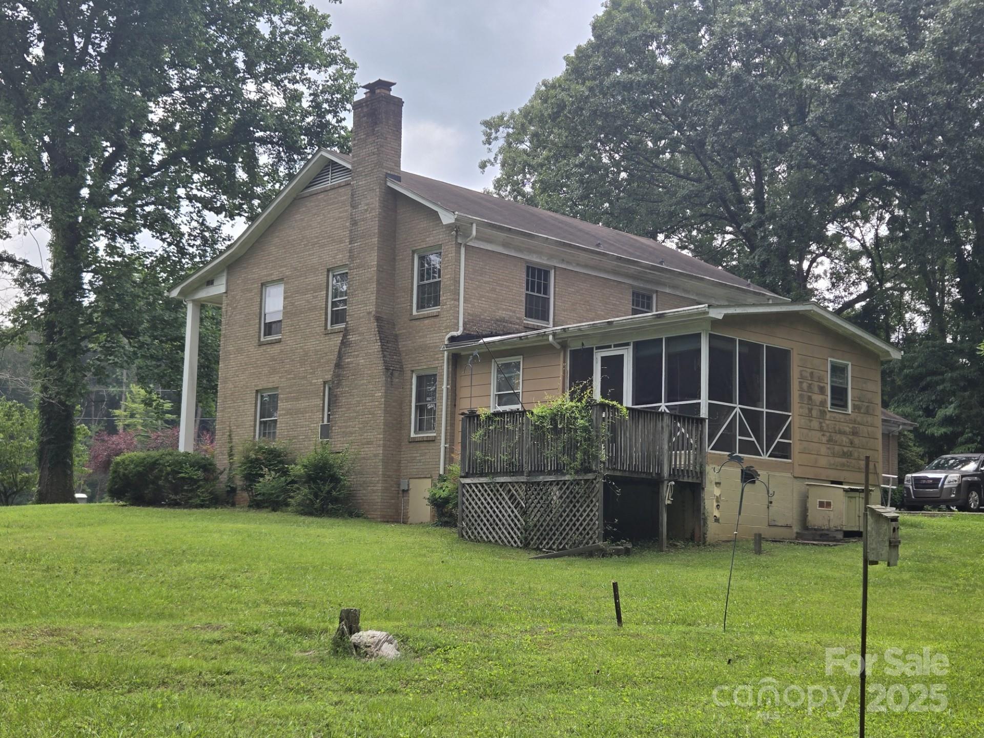 9225 Robinson Church Road