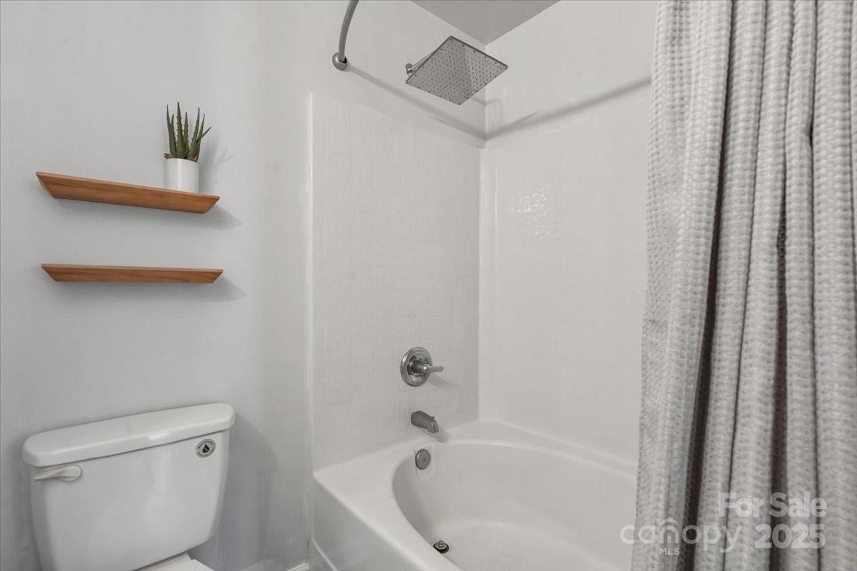 Oakdale Village - Residential