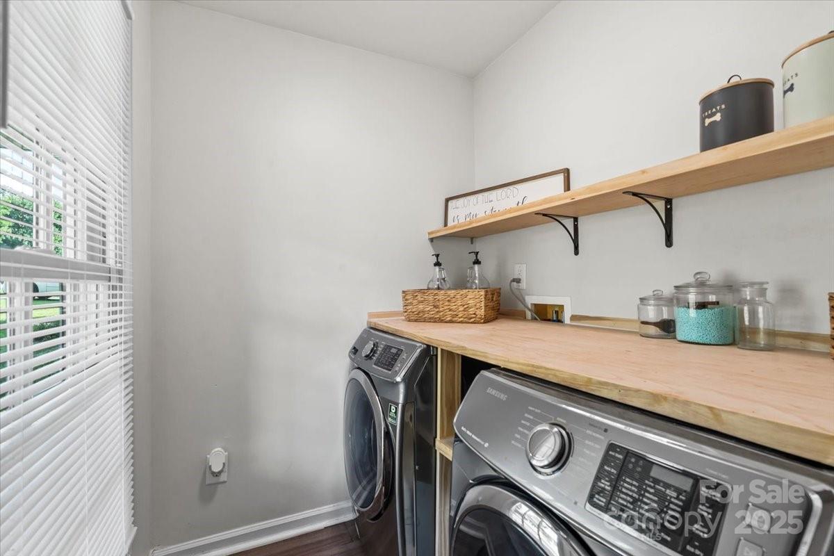 Oakdale Village - Residential