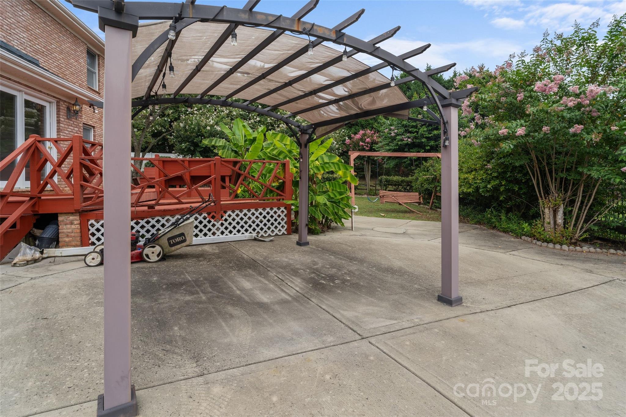 Creekside - Residential