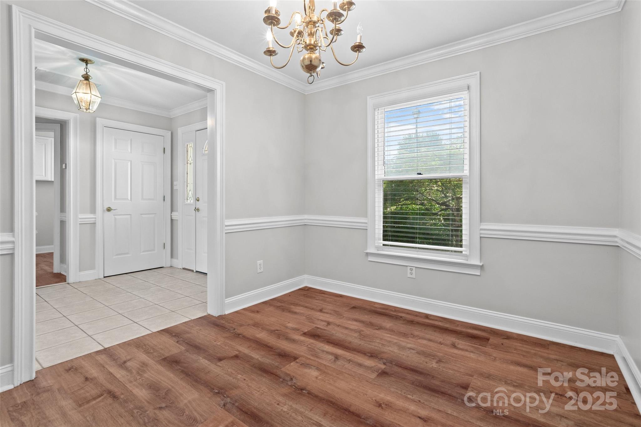 2082 Egret Court