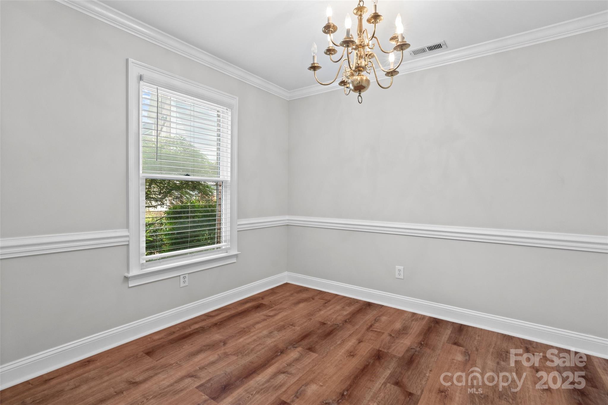 2082 Egret Court