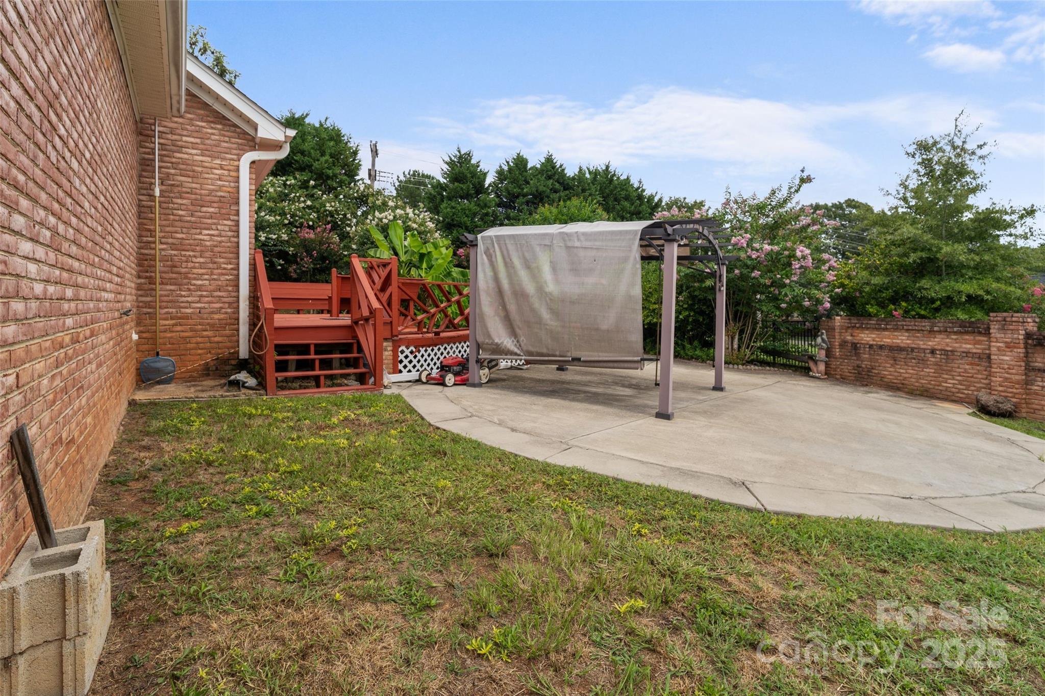 Creekside - Residential