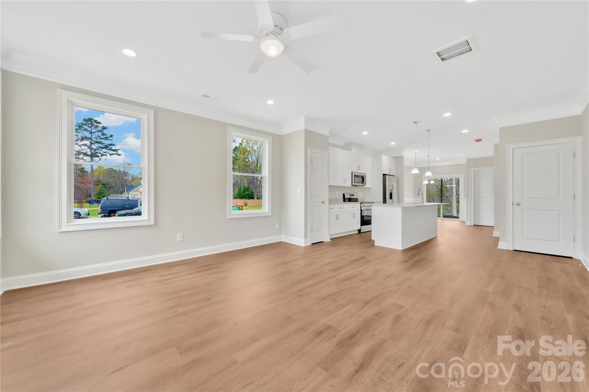 452 Dawn Circle 285-286