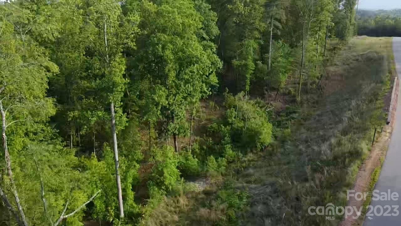 The Waterfront Club - Land