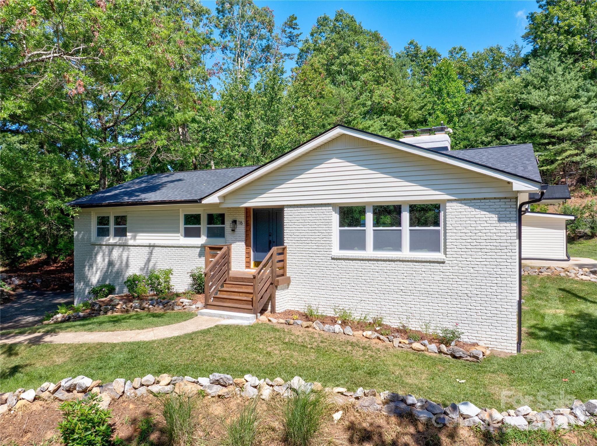 16 Graystone Road