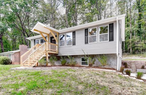 32 Liberty Circle Candler NC 28715