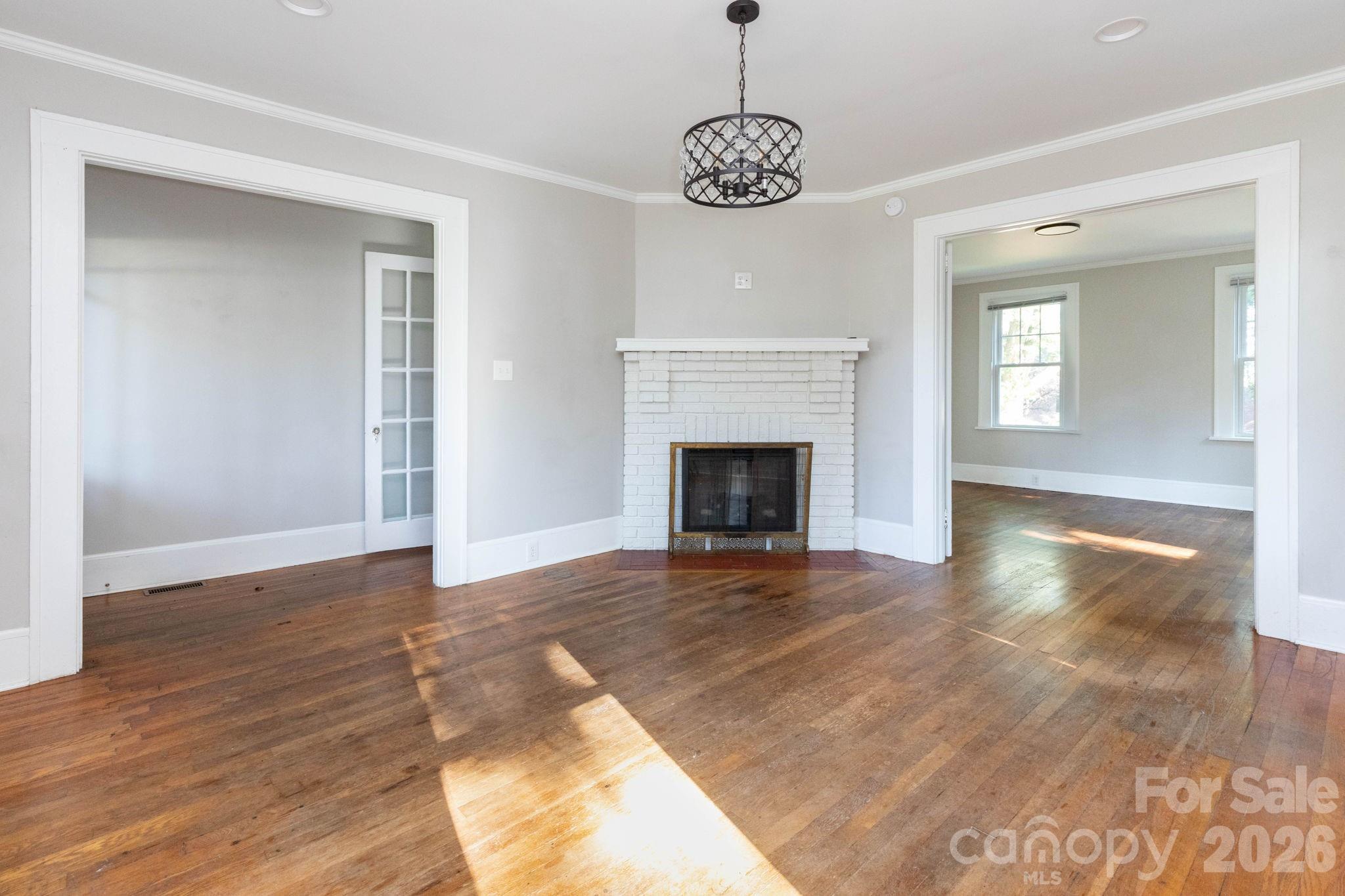 16 Gracelyn Road