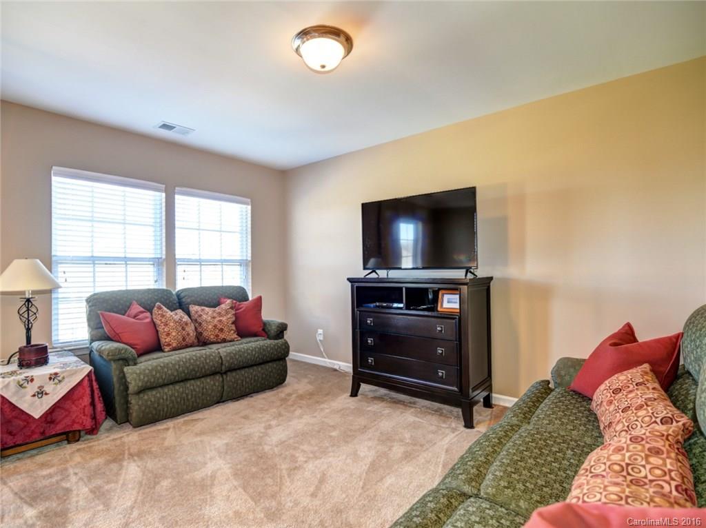 Summers Walk - Residential