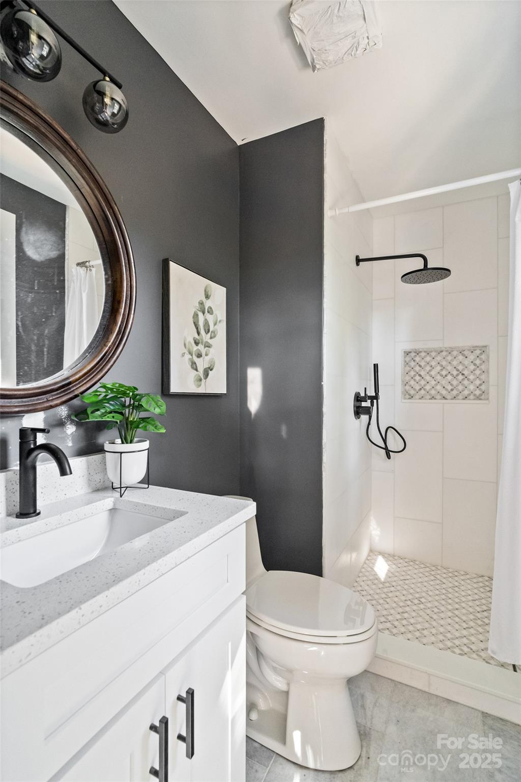 Tega Cay - Residential