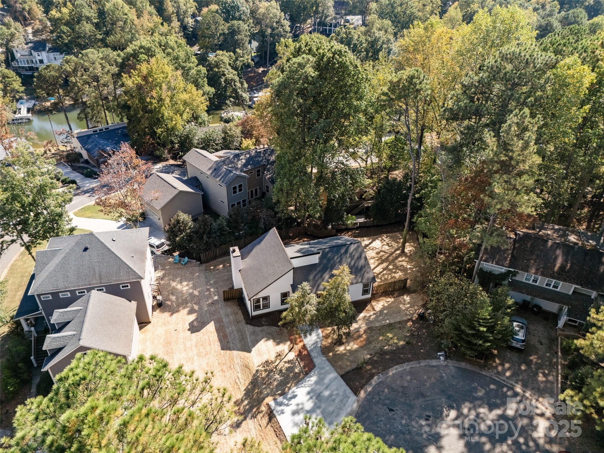 Tega Cay - Residential