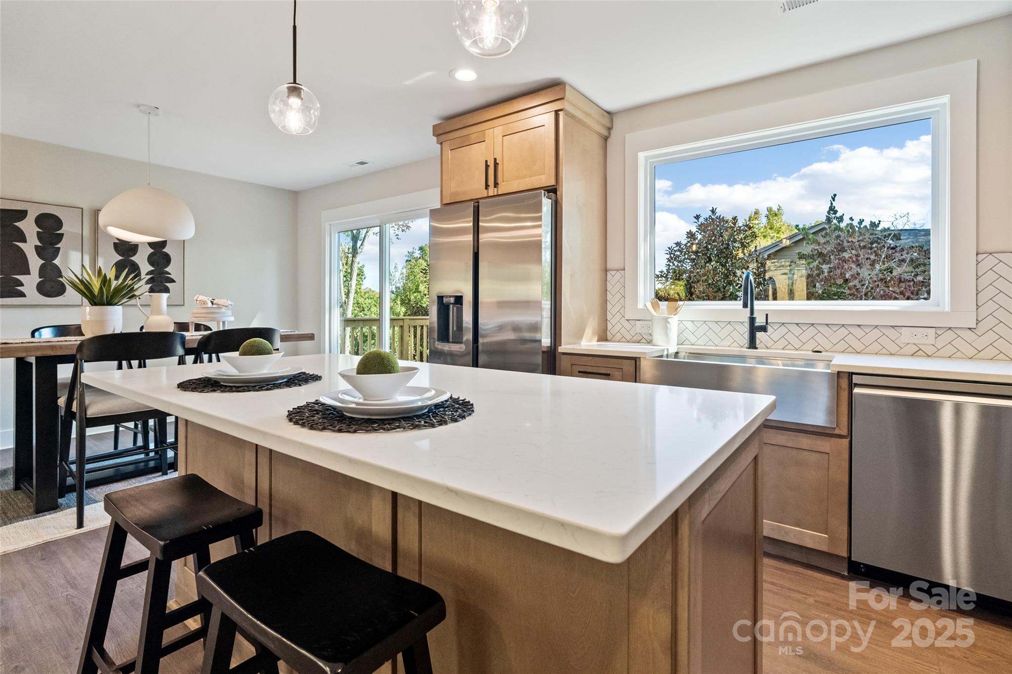 Tega Cay - Residential