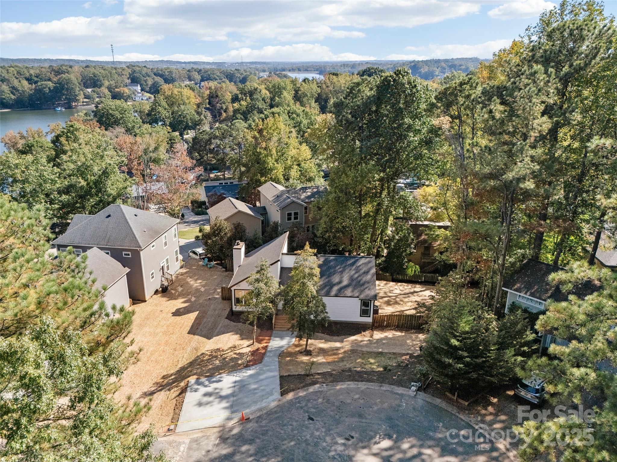 Tega Cay - Residential