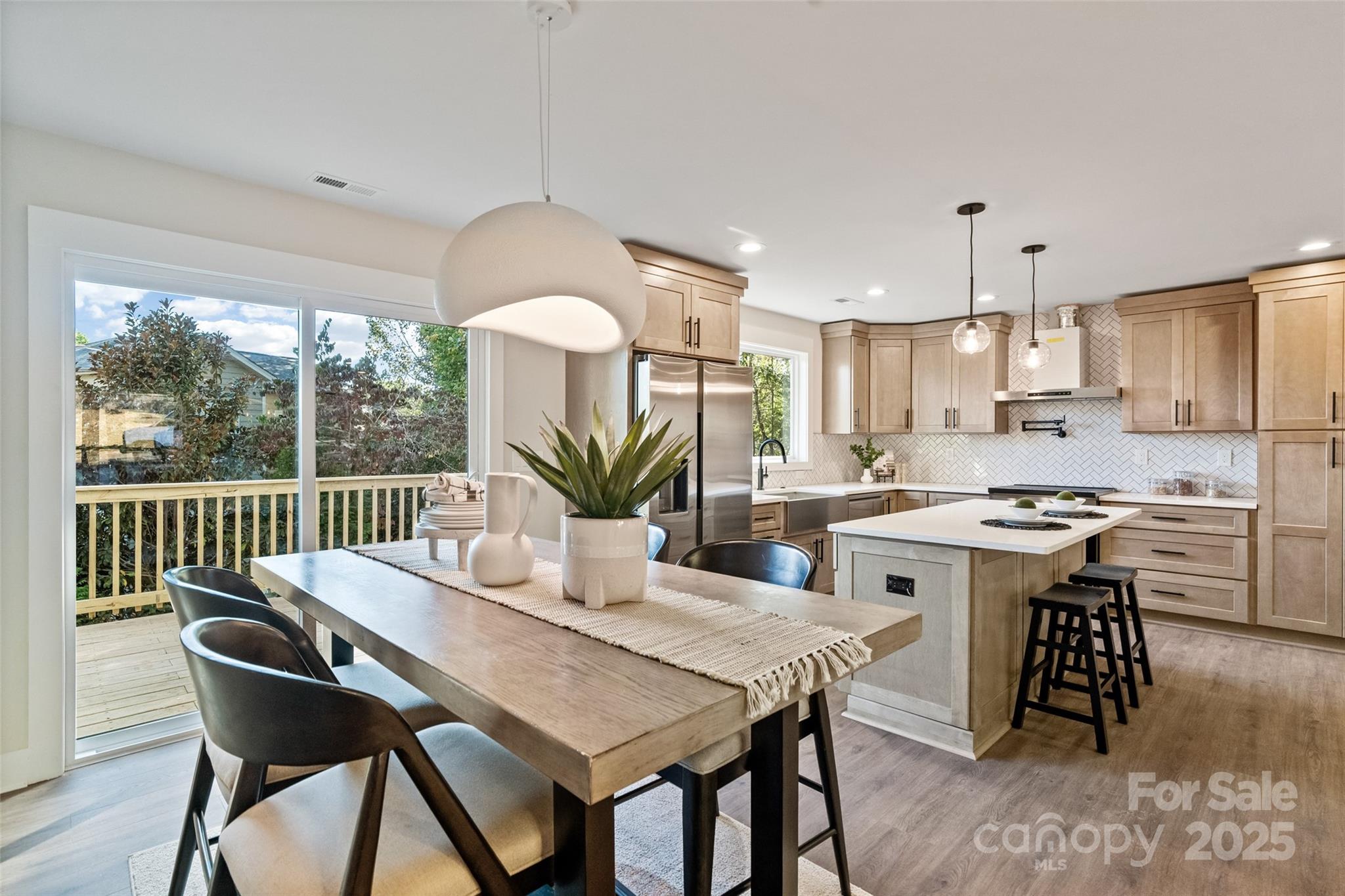 Tega Cay - Residential