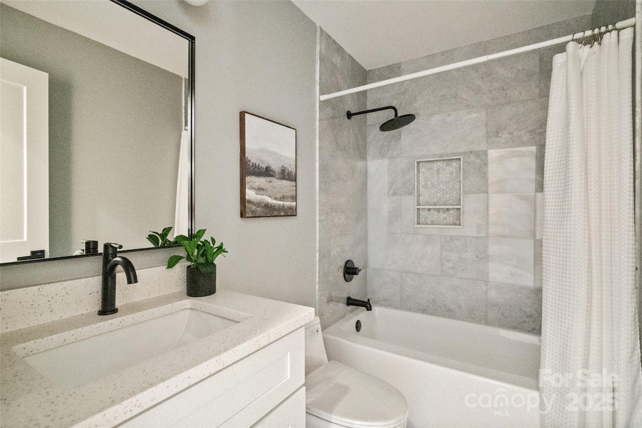 Tega Cay - Residential