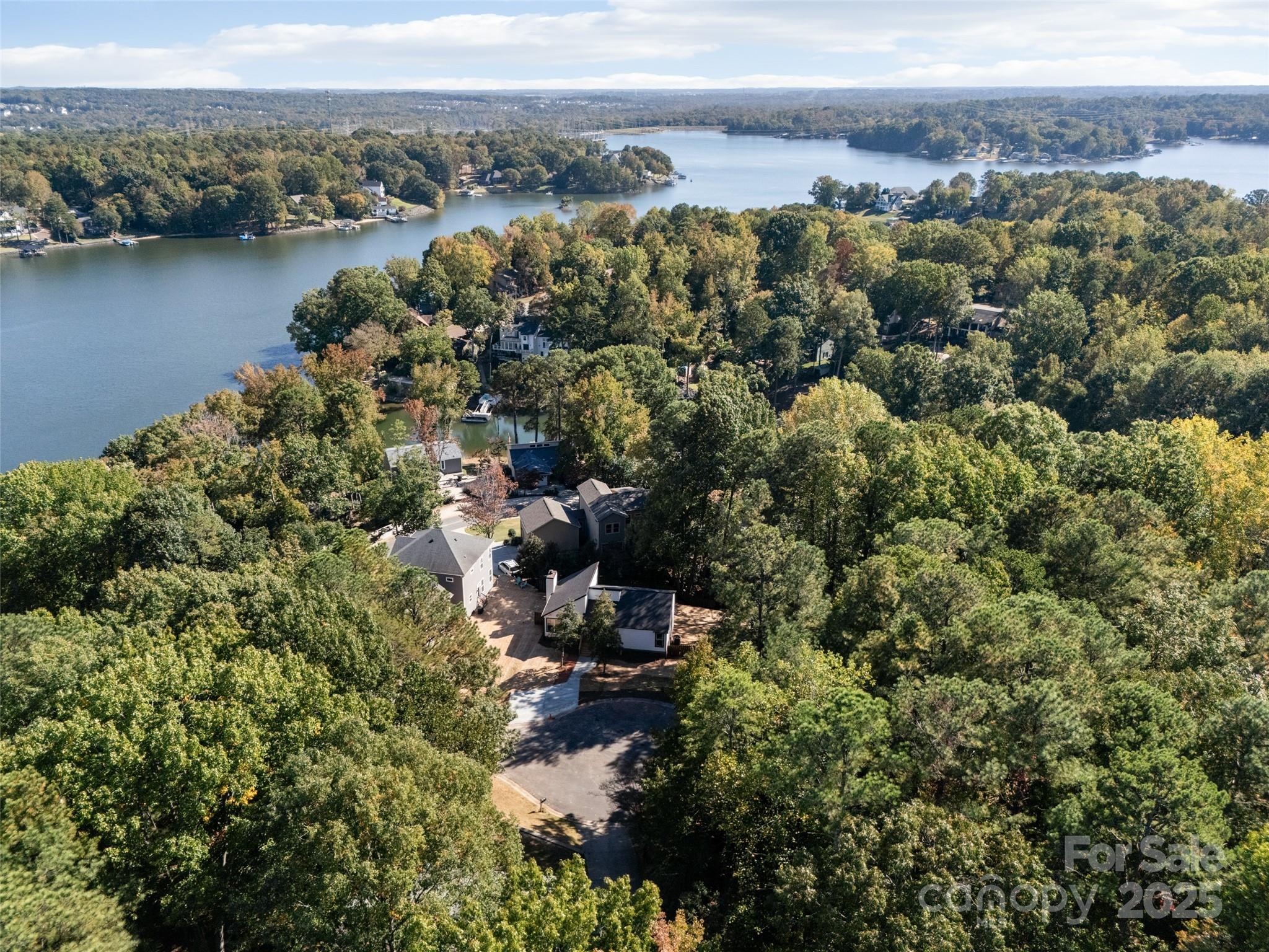 Tega Cay - Residential