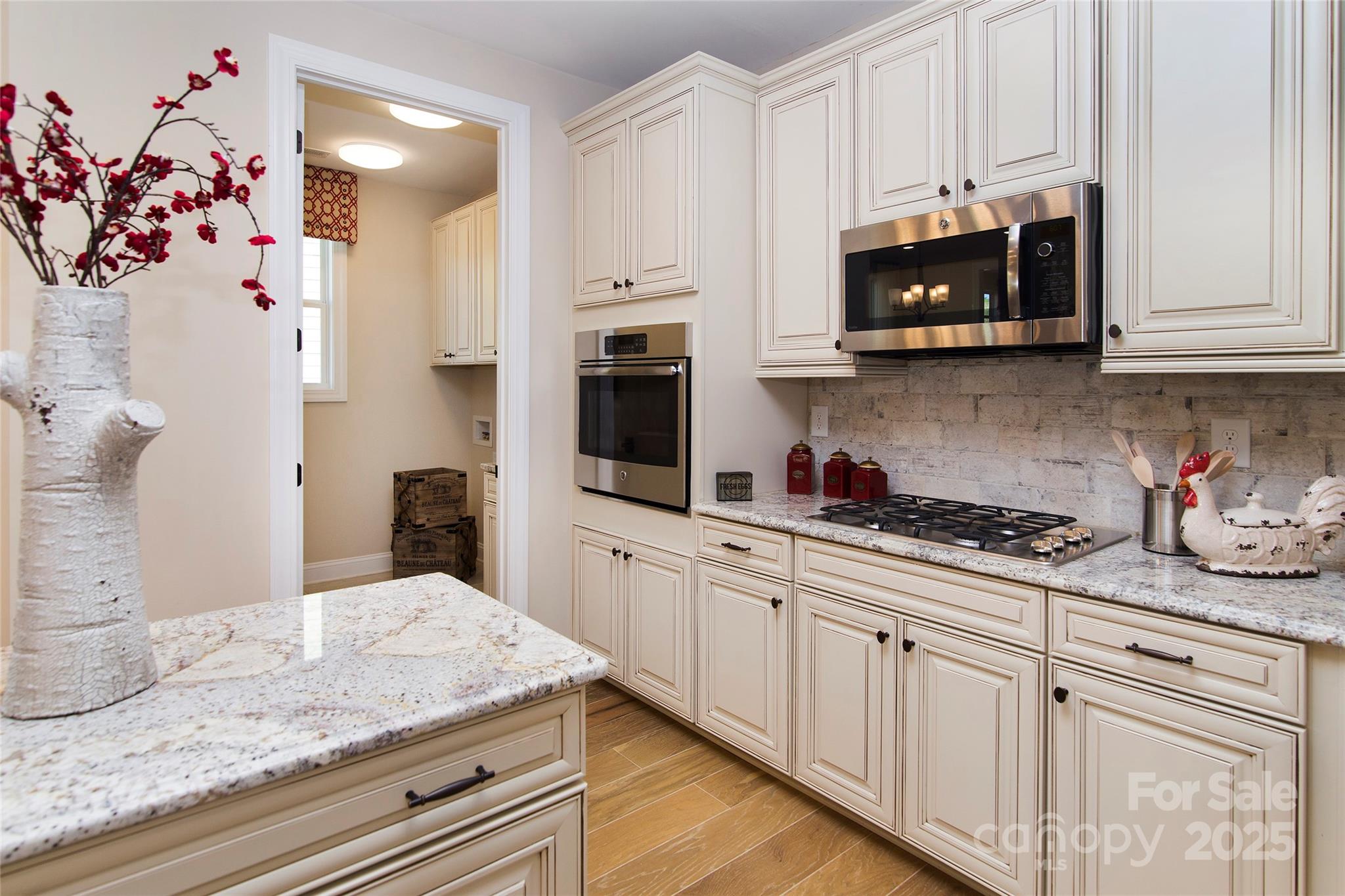 4225 Honey Locust Drive