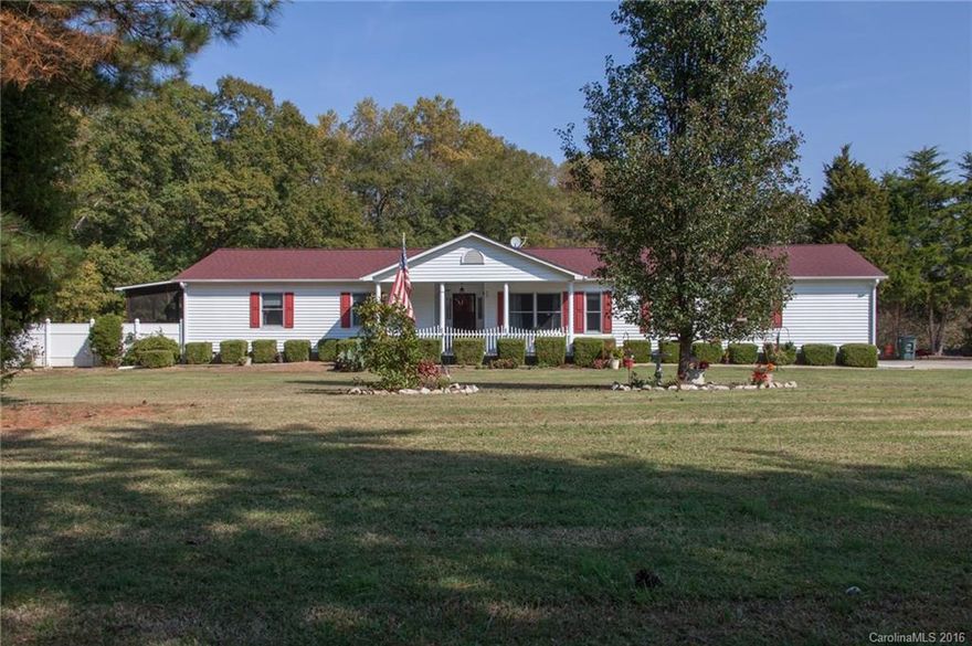 Are you looking for a Great Clover home on 3.2 acres w a detached 24x 28 workshop? This home is private & cozy. 3 beds, 2 baths, Formal Dining, Formal LR, Family Room w/ Gas log fireplace, 2 car attached garage w storage. This home will not last! New Dishwasher, sink, back door, deck, sliding glass door, owner added screened back porch off master bedroom, fenced yard, recently paved driveway, private gate, new roof & HVAC in 2011. Home is very well kept & remember 24x28 detached workshop/garage
