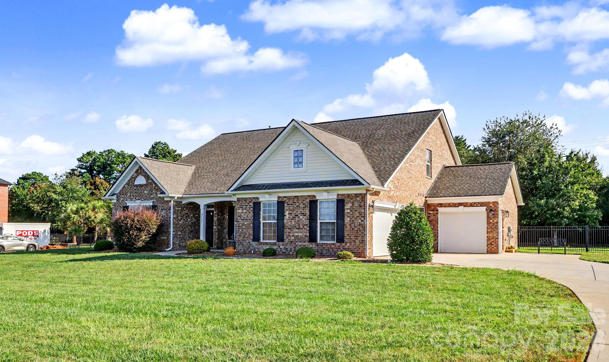 2117 Belle Regal Circle
