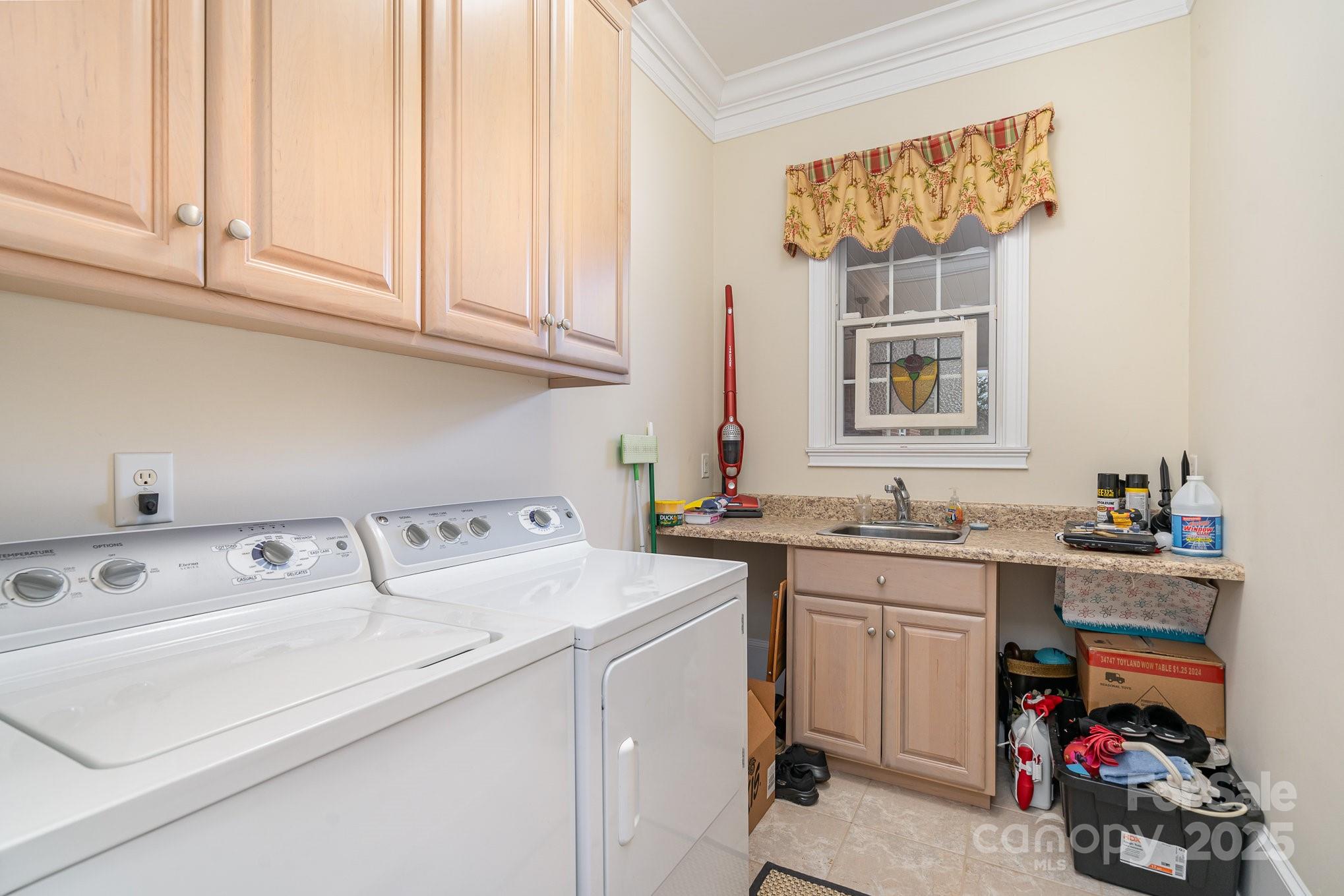 Windwood Circle - Residential